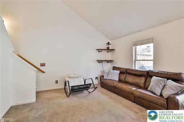 1949 Bushkill Drive, Forks Twp, PA 18040