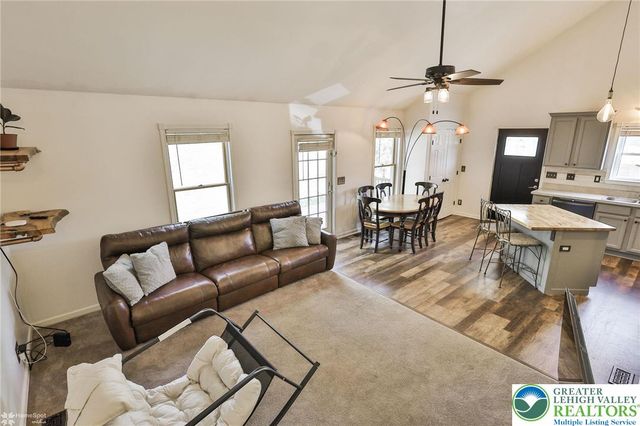 1949 Bushkill Drive, Forks Twp, PA 18040