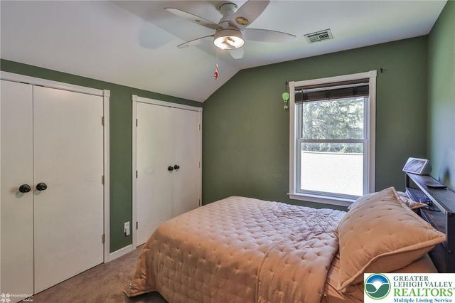 1949 Bushkill Drive, Forks Twp, PA 18040