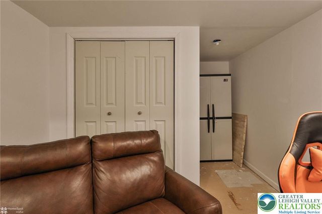 1949 Bushkill Drive, Forks Twp, PA 18040