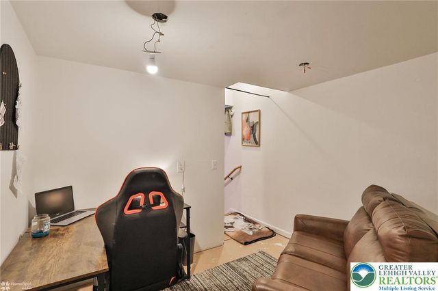 1949 Bushkill Drive, Forks Twp, PA 18040