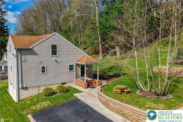 1949 Bushkill Drive, Forks Twp, PA 18040