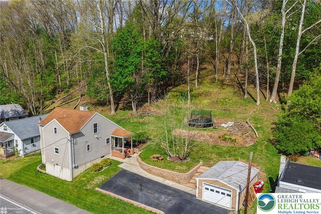 1949 Bushkill Drive, Forks Twp, PA 18040