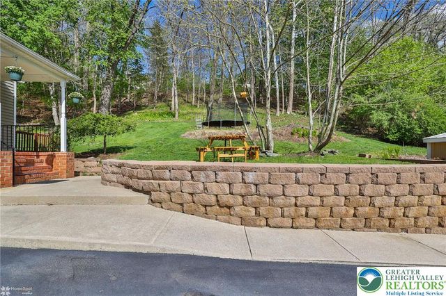 1949 Bushkill Drive, Forks Twp, PA 18040