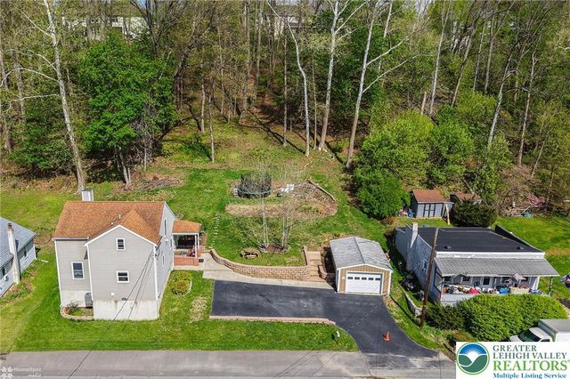 1949 Bushkill Drive, Forks Twp, PA 18040