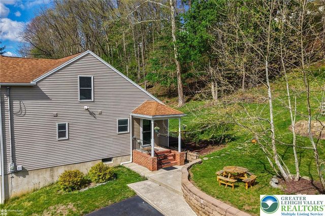 1949 Bushkill Drive, Forks Twp, PA 18040
