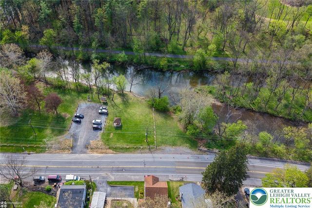 1949 Bushkill Drive, Forks Twp, PA 18040