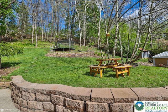 1949 Bushkill Drive, Forks Twp, PA 18040
