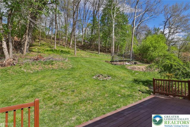 1949 Bushkill Drive, Forks Twp, PA 18040