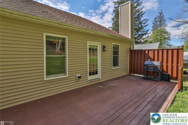1949 Bushkill Drive, Forks Twp, PA 18040