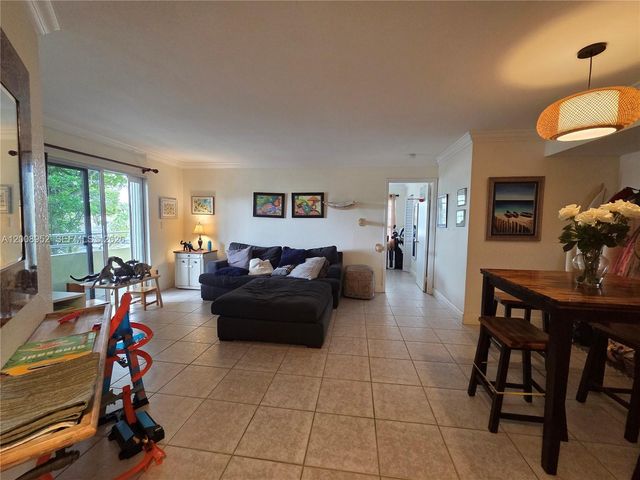 10795 SW 108th Ave 201, Miami, FL 33176