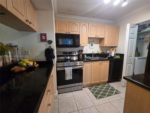 10795 SW 108th Ave 201, Miami, FL 33176