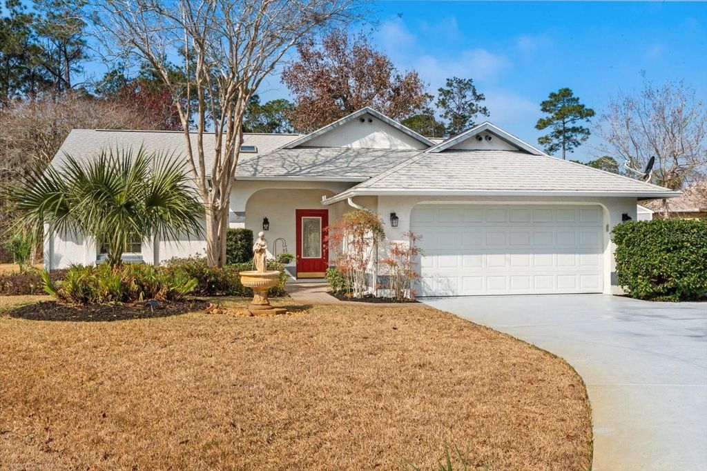 8 EDGEMONT PLACE, Palm Coast, FL 32164