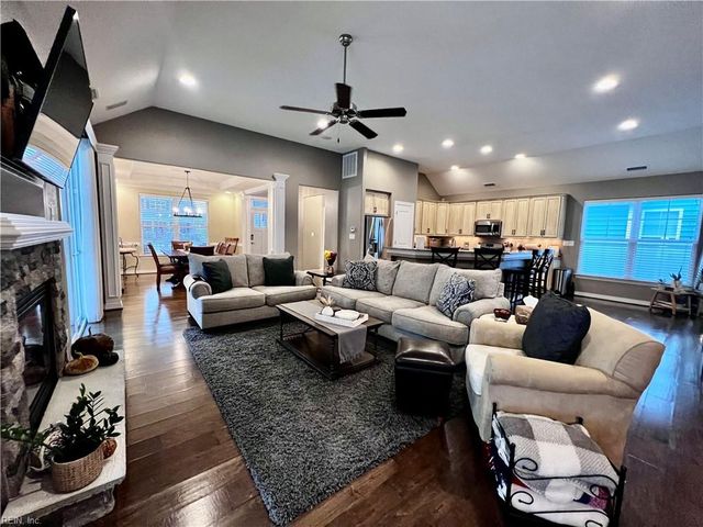 2228 Martlet LN, Virginia Beach, VA 23456