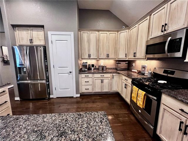2228 Martlet LN, Virginia Beach, VA 23456