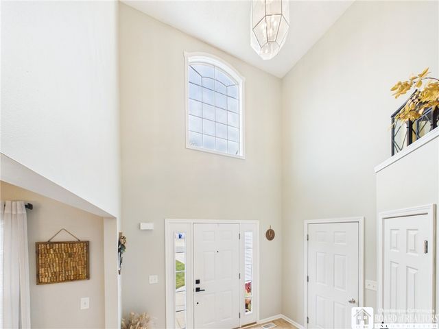 5890 Pinehurst Court, Hamburg, NY 14085