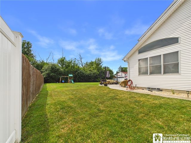 5890 Pinehurst Court, Hamburg, NY 14085