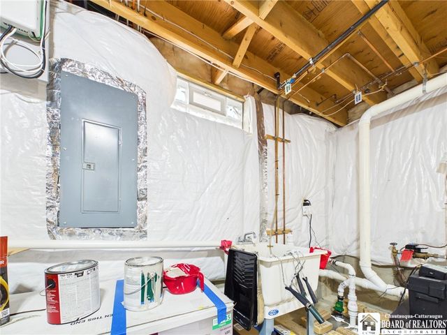 5890 Pinehurst Court, Hamburg, NY 14085