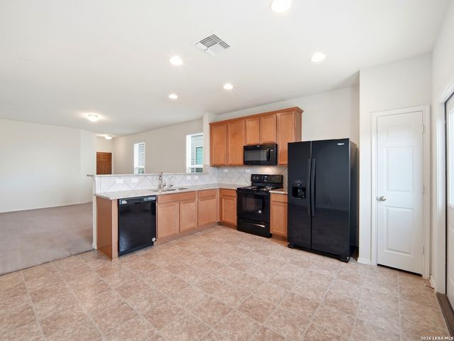 237 Texas Thistle, New Braunfels, TX 78130