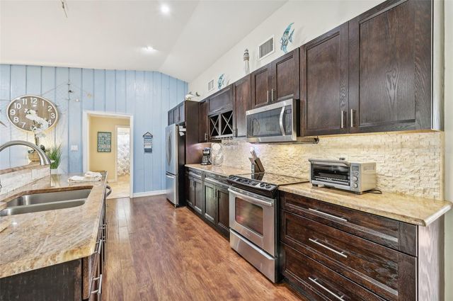 6106 45TH STREET W, Bradenton, FL 34210