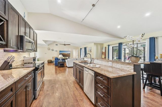 6106 45TH STREET W, Bradenton, FL 34210