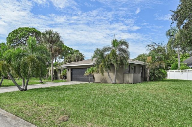 6106 45TH STREET W, Bradenton, FL 34210