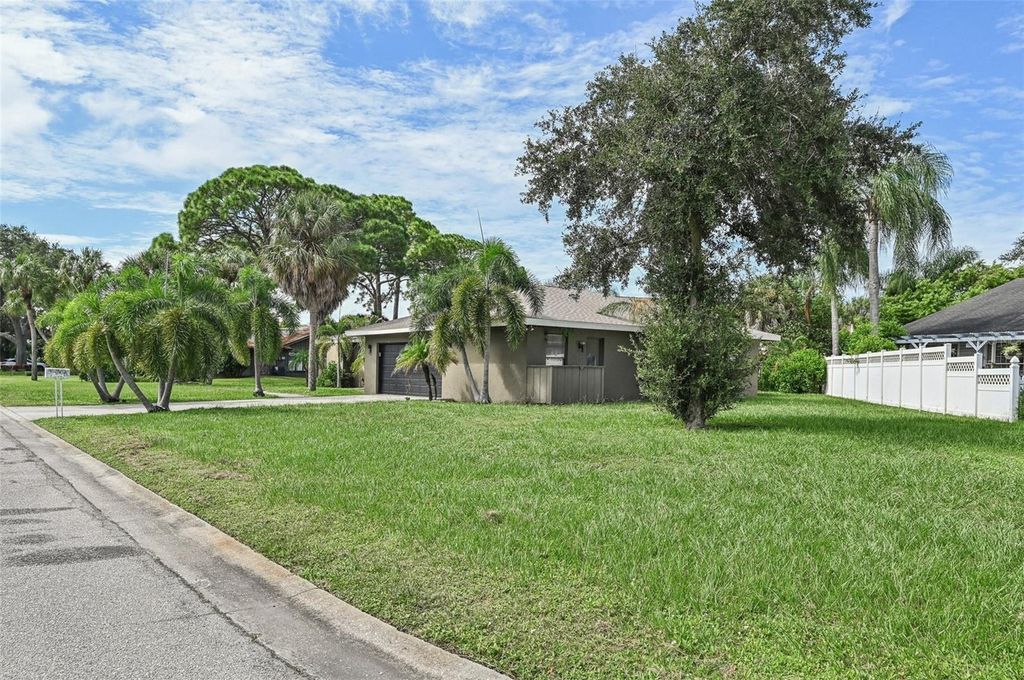 6106 45TH STREET W, BRADENTON, FL 34210 — photo 5