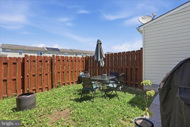 356 SURREY CLUB LN, Stephens City, VA 22655