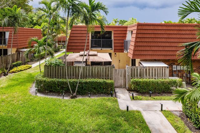 730 NW 99th Circle, Plantation, FL 33324