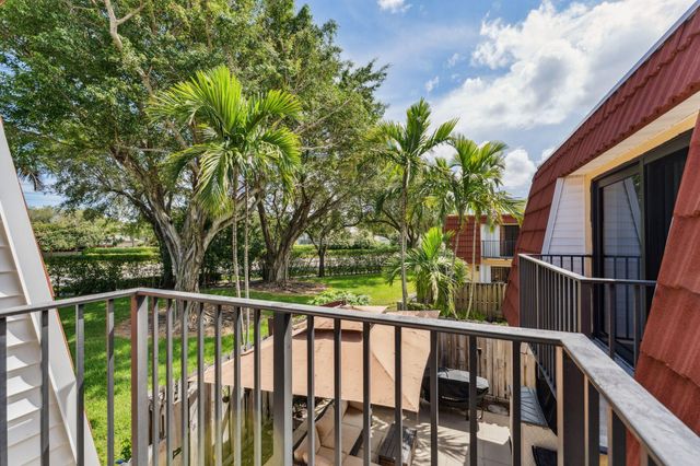 730 NW 99th Circle, Plantation, FL 33324