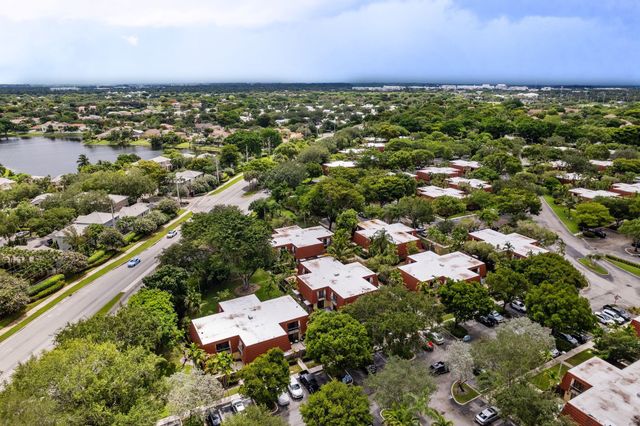 730 NW 99th Circle, Plantation, FL 33324
