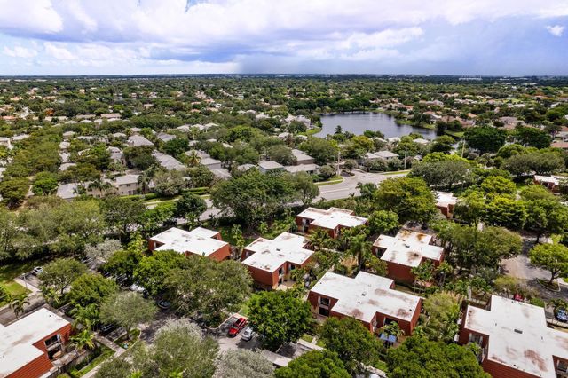 730 NW 99th Circle, Plantation, FL 33324