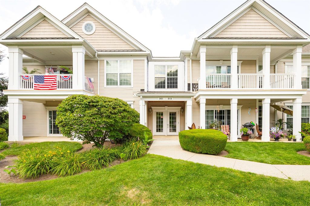903 Saratoga Lane, Fishkill, NY 12524