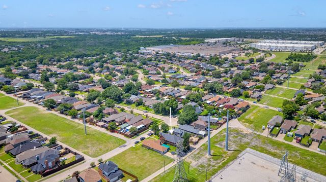 928 Winding Creek Drive, Mesquite, TX 75149
