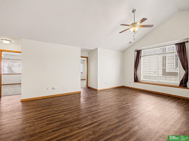 1832 N 175 Plaza, Omaha, NE 68116