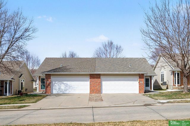 1832 N 175 Plaza, Omaha, NE 68116