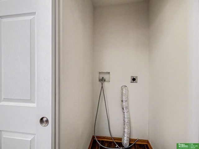 1832 N 175 Plaza, Omaha, NE 68116