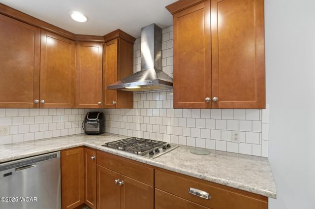 819 Canyon Drive, Lima, OH 45804