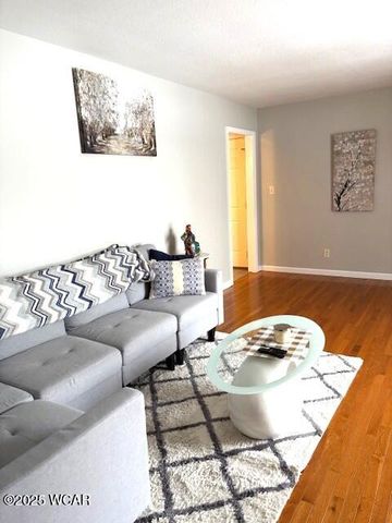 819 Canyon Drive, Lima, OH 45804