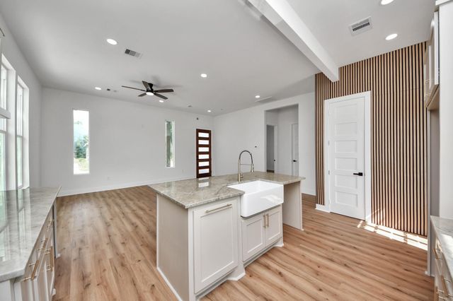 1912 Semmes Street, Houston, TX 77026