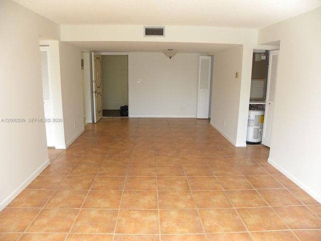 8050 W Mcnab Rd 206, Tamarac, FL 33321