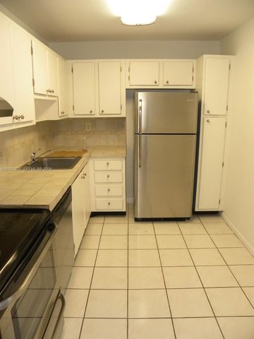 8050 W Mcnab Rd 206, Tamarac, FL 33321