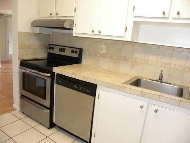 8050 W Mcnab Rd 206, Tamarac, FL 33321