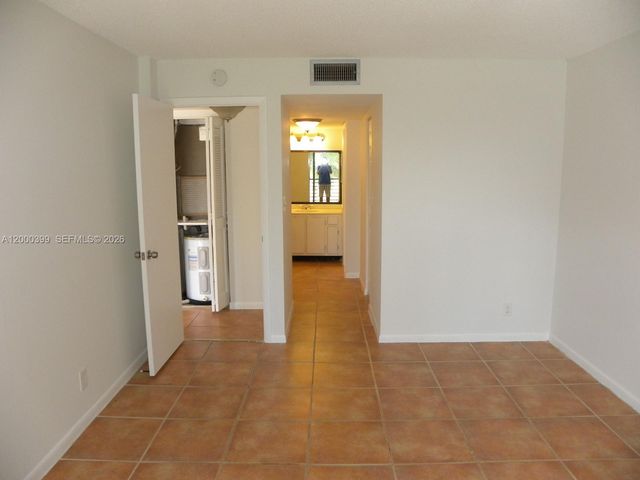 8050 W Mcnab Rd 206, Tamarac, FL 33321