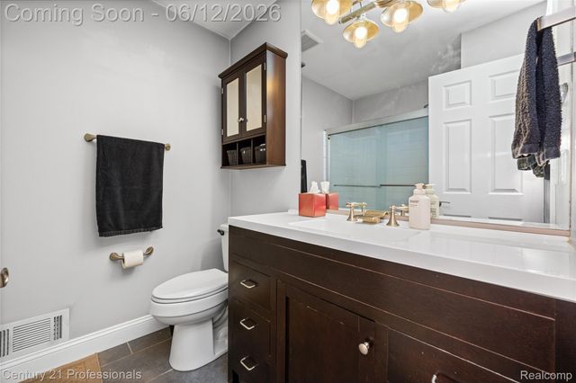 3172 Cedar Crest Drive, Troy, MI 48083