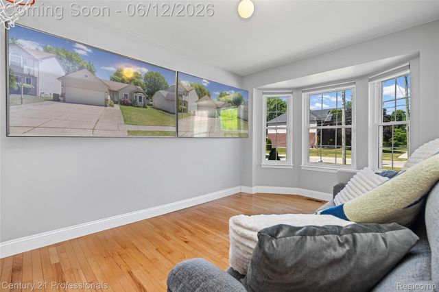 3172 Cedar Crest Drive, Troy, MI 48083