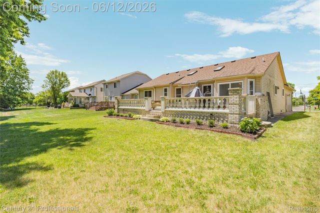 3172 Cedar Crest Drive, Troy, MI 48083