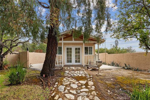2240 N Campus Avenue, Upland, CA 91784