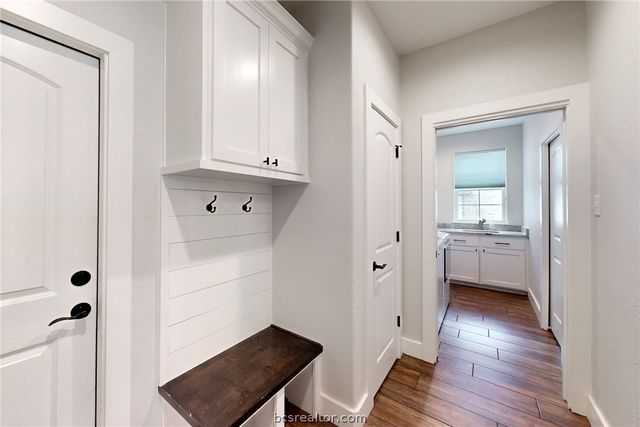 1909 Cottonwood Terrace Court, College Station, TX 77845