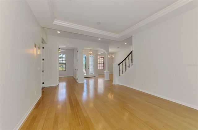 5684 EASTWIND DRIVE, Sarasota, FL 34233